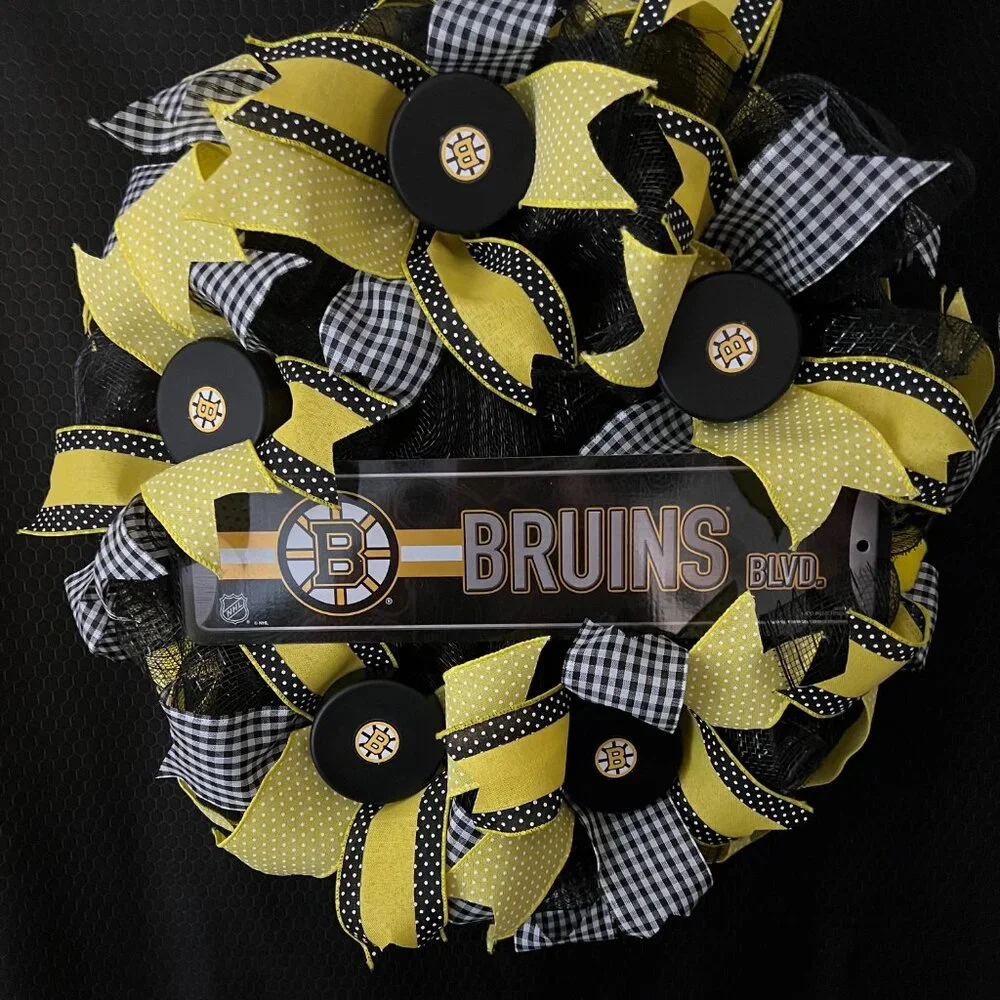 Boston Bruins Deco Mesh Wreath